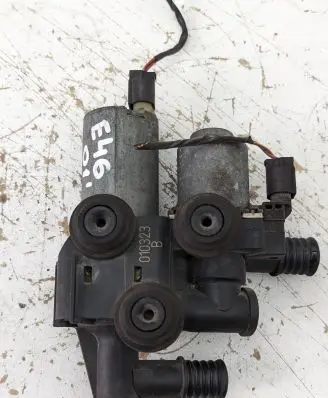 BMW 3 E46 Coolant heater control valve 64118369807 1147412149