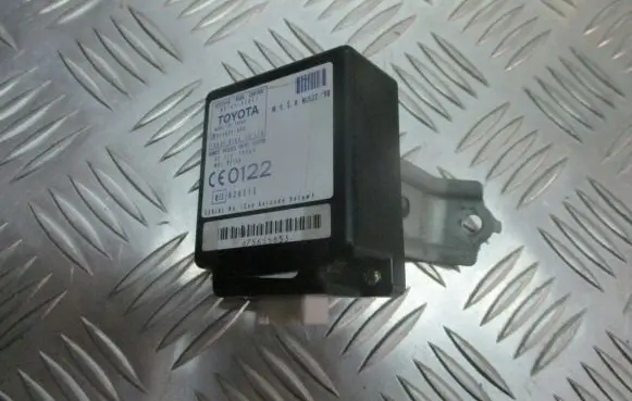 Toyota Yaris Verso Central locking relay 89741-52021
