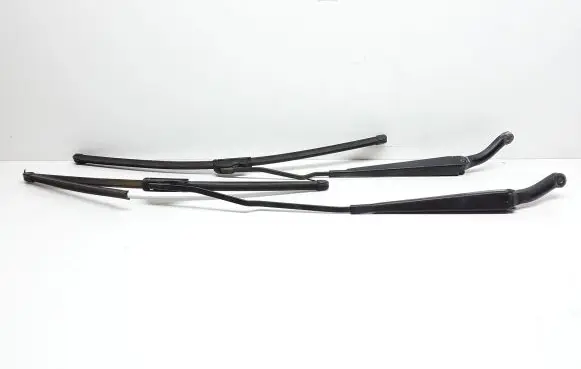 Volvo S60 Front wiper blade arm 8624269 8624266