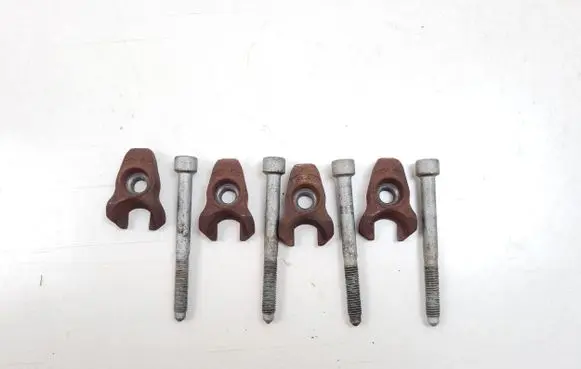 Land Rover Freelander 2 - LR2 Fuel Injector clamp holder
