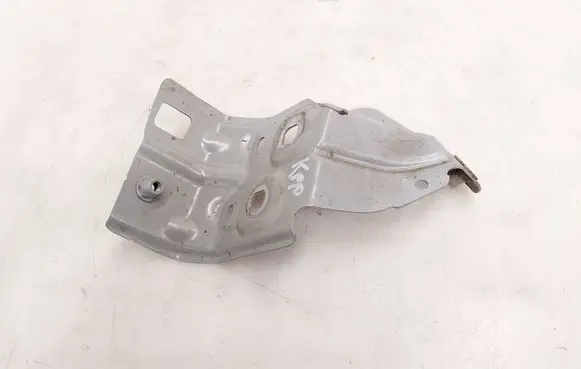 Mercedes-Benz CLA C118 X118 Fender mounting bracket A1188810100