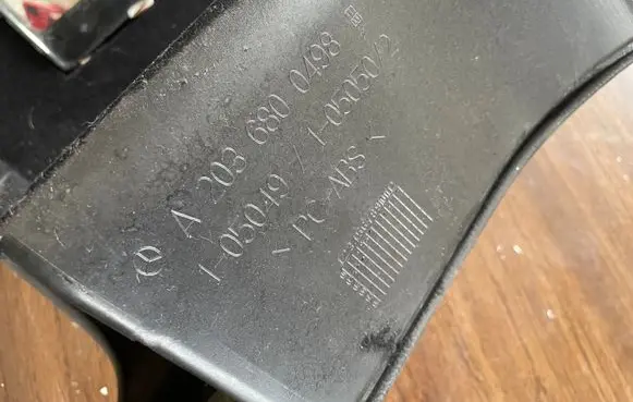Mercedes-Benz C W203 Glove box A2036800498