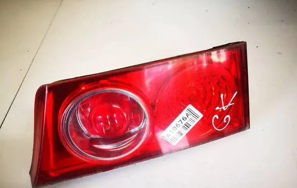 Tailgate rear/tail lights