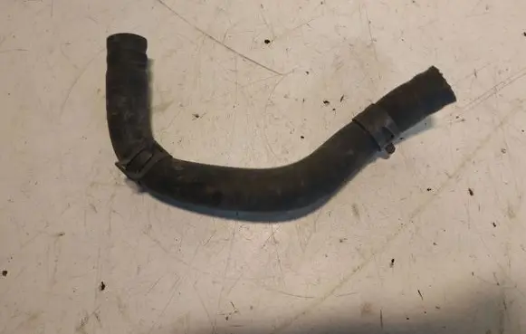 Toyota RAV 4 (XA30) Engine coolant pipe/hose