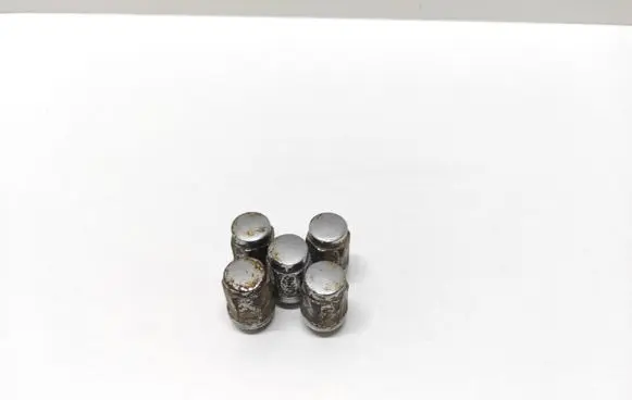 Mitsubishi Space Wagon Nuts/bolts 