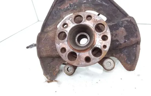 Mercedes-Benz A W169 Front wheel hub spindle knuckle 8069