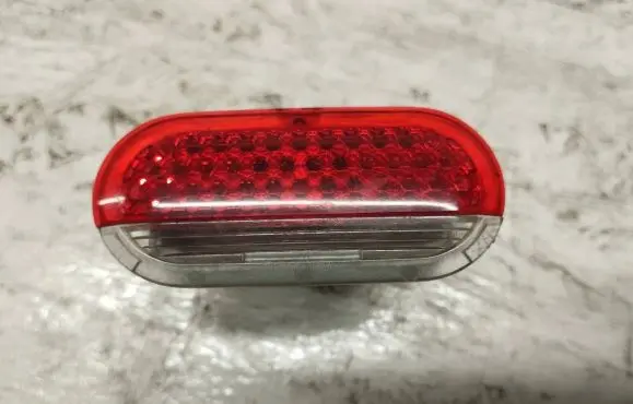 Audi Q7 4L Front door interior light 5121