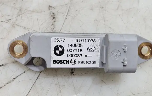 BMW X5 E53 Airbag deployment crash/impact sensor 65776911038