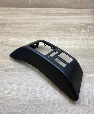 Mitsubishi Pajero Dashboard side air vent grill/cover trim MR456381 MR402451