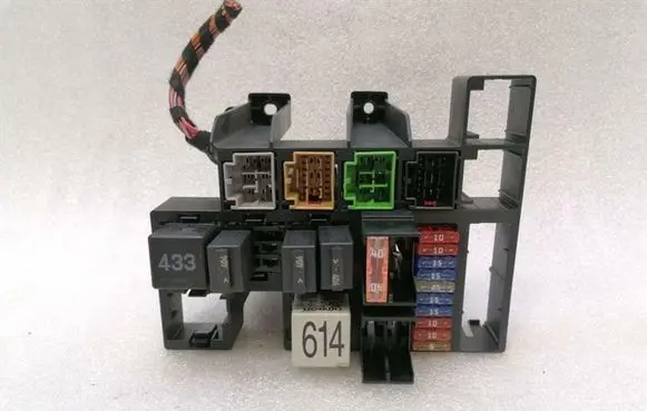 Porsche Boxster 981 Fuse module 98161285002