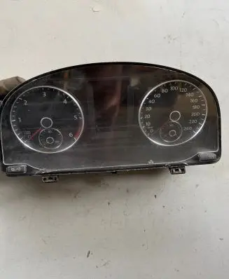 Volkswagen Caddy Speedometer (instrument cluster) 2K0920866A 1319011625 VDD024310