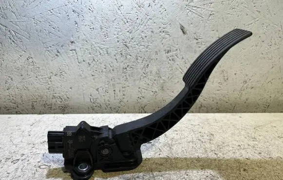 Jeep Patriot Accelerator throttle pedal 04891585AD 07458556733 13276A30