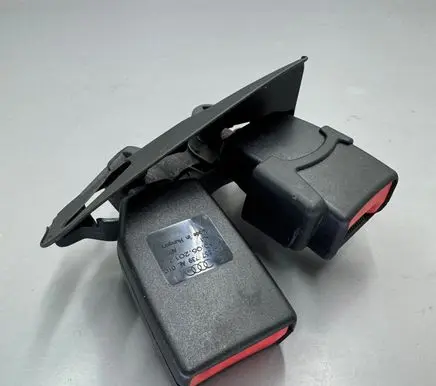 Audi A4 S4 B8 8K Middle seatbelt buckle (rear) 8K0857739AE 8K0857793