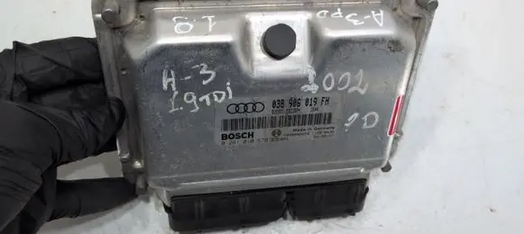 Audi A3 S3 8L Engine control unit/module 038906019FH