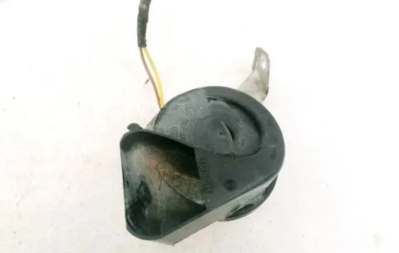 Toyota Avensis T250 Horn signal E9011165