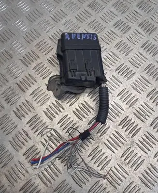Toyota Avensis T270 Fuse box set