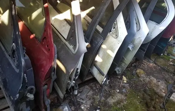 Ford Scorpio Front door pilkos