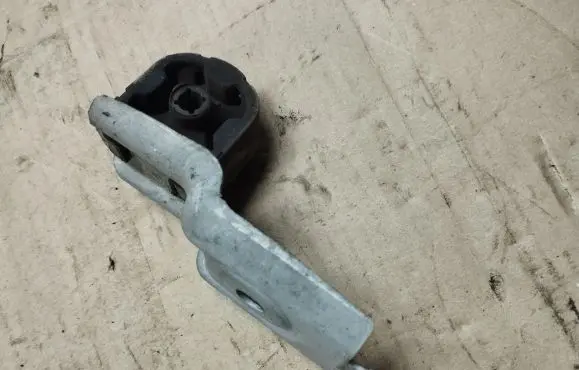 Muffler mount bracket/holder