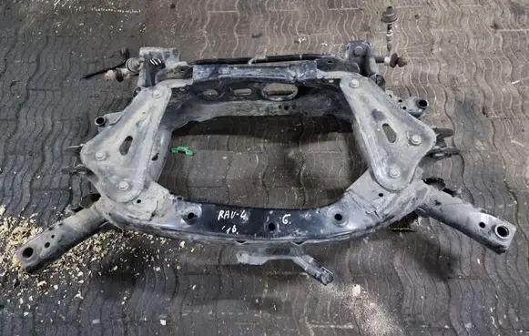 Toyota RAV 4 (XA40) Rear subframe NOCODE