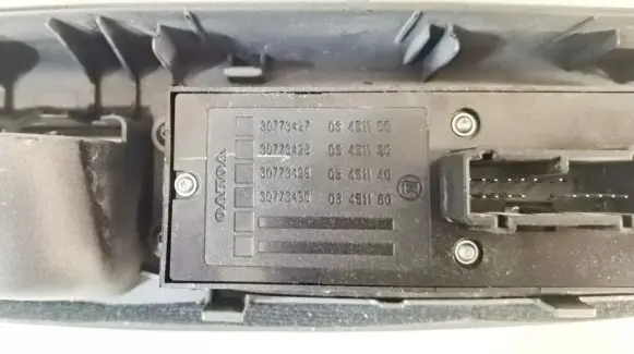 Volvo V50 Electric window control switch 30773427 30773428