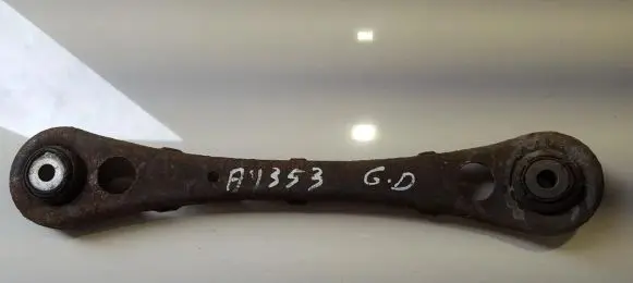 Rear upper control arm/wishbone