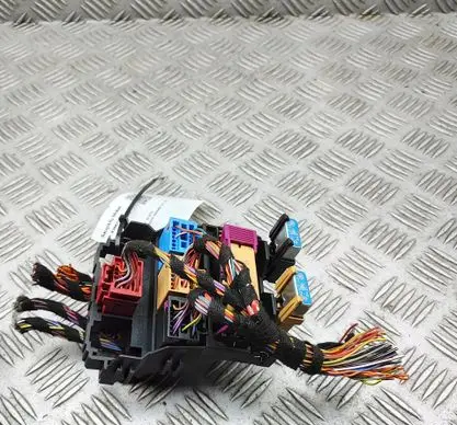 Audi RS5 Fuse module 8K0937545B