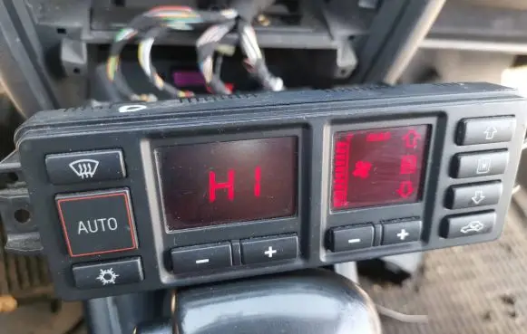 Audi A3 S3 8L Climate control unit 8L0820043D 5HB00760804