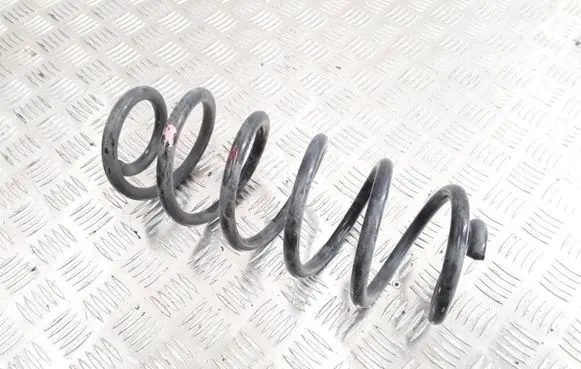 Toyota Verso Rear coil spring