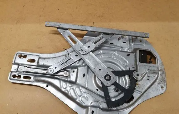 Hyundai Tucson JM Front door window regulator with motor 824802E010