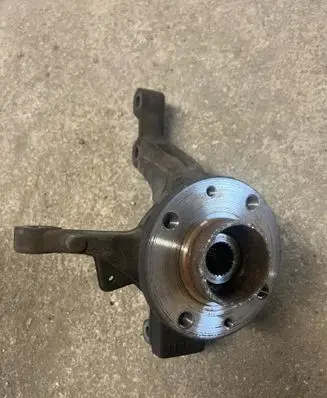 Renault Clio III Front wheel hub spindle knuckle