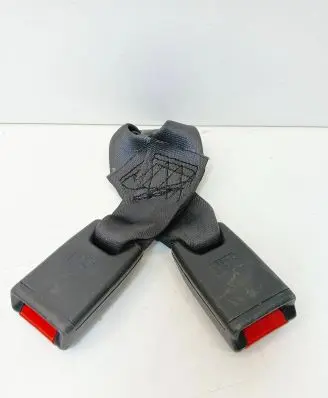 Middle seatbelt (rear)