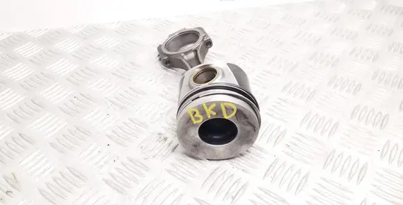 Volkswagen Golf V Piston with connecting rod 03GE 038J BKD