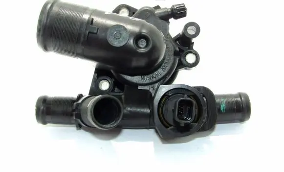 Nissan X-Trail T31 Thermostat housing 8200801570