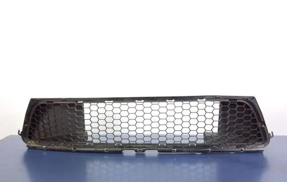 Dacia Sandero Front bumper 8200735107