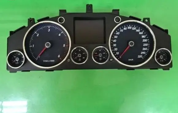 Volkswagen Touareg I Speedometer (instrument cluster) 7L6920880NX