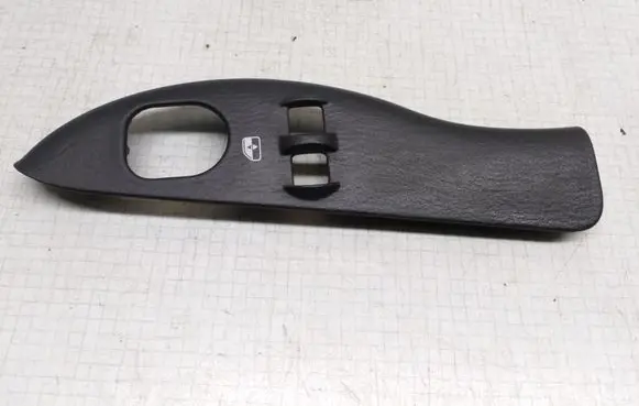 Chrysler Neon II Front door window switch trim 0QQ37WL5AD 0QQ37LAZAD