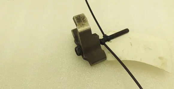 Mitsubishi L200 Fuel Injector clamp holder
