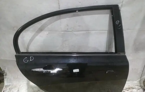 Honda Civic Rear door JUODOS
