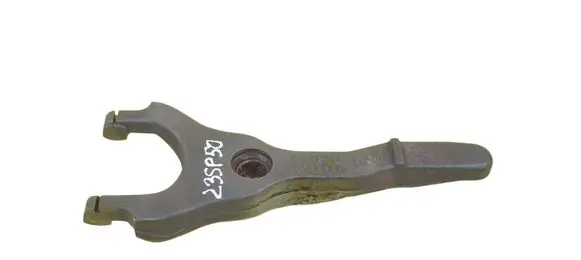 Toyota Verso Clutch release arm fork SPRZEGLA N47C16A