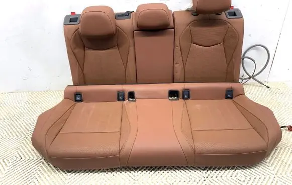 Skoda Superb B9 Second row seats 