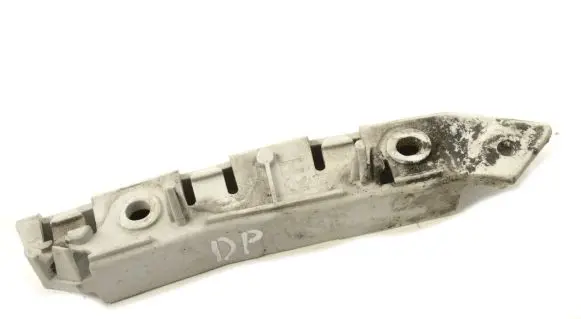Ford Focus Front bumper mounting bracket BM5117D958A