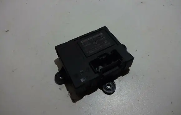 Volvo V70 Door control unit/module 9G9T14B534AC