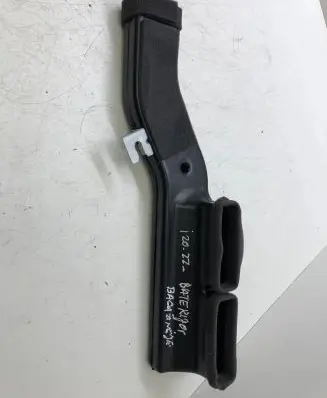 Hyundai i20 (BC3 BI3) Hybrid/electric vehicle battery cooling hoses/tubes 37571Q0010