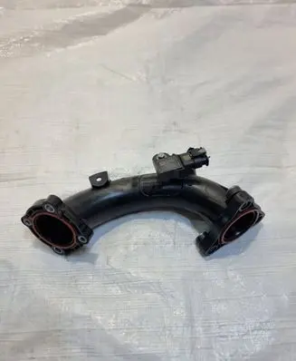 Opel Crossland X Intercooler hose/pipe 9813294880