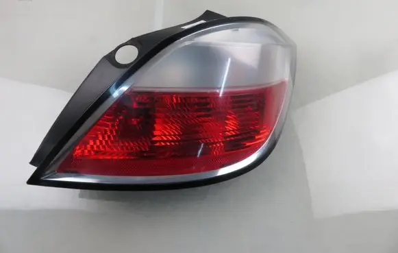 Opel Astra H Rear/tail lights 24451837