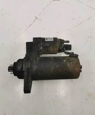 Volkswagen Golf V Starter motor 02Z911023FX