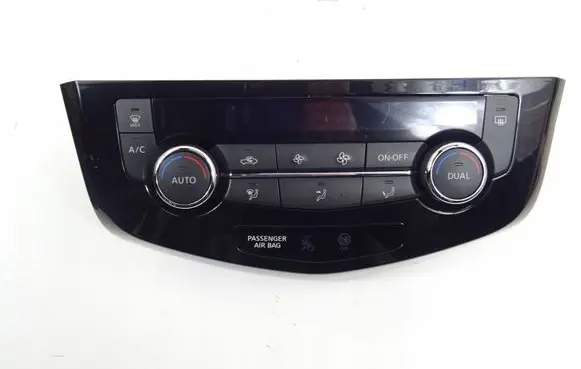 Nissan X-Trail T32 Climate control unit 275004EA0A