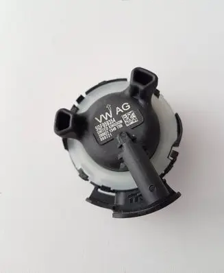 Seat Ibiza V (KJ) Airbag deployment crash/impact sensor 5QF959354 060721 2806211346
