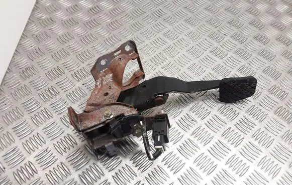 Mazda 6 Brake pedal GAGJ6A