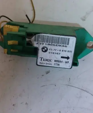 BMW 5 E39 Airbag deployment crash/impact sensor 6910678 Z3T1806DK66